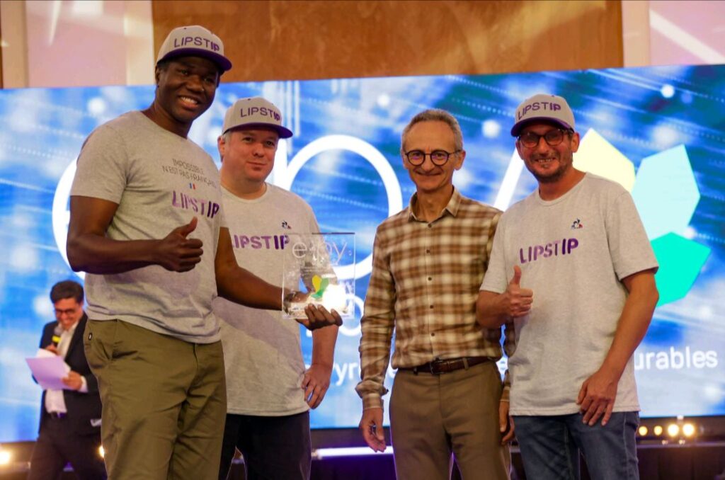 The crew (Nicolas, Ghislain and Alexander) alongside Jean Marc Jouanine, from Terega, who handed us the prize. 